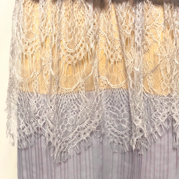 Stunning Ruffle Dress - Picture 3 of 7